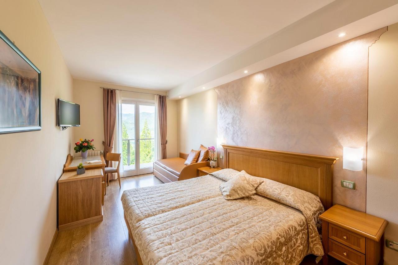 Hotel Pineta Campi Tremosine Exterior photo